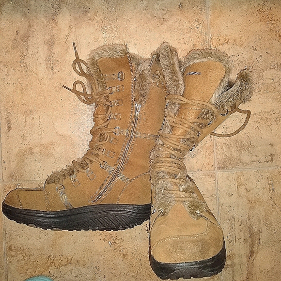 Skechers Shoes - Sketcher Shape Up Winter Boots great boots…hate to offer these up.